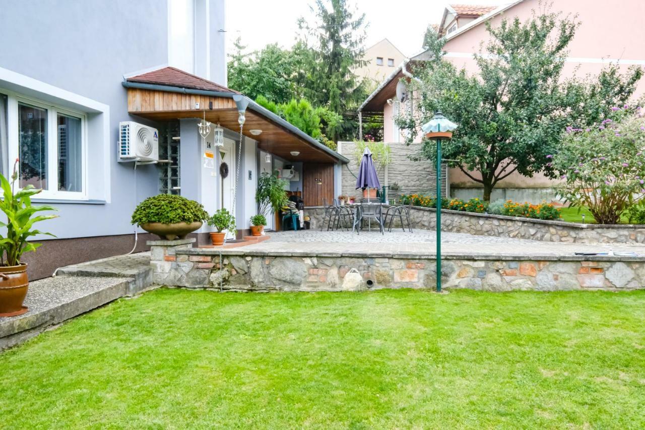Apartment Livi 米库洛夫 外观 照片